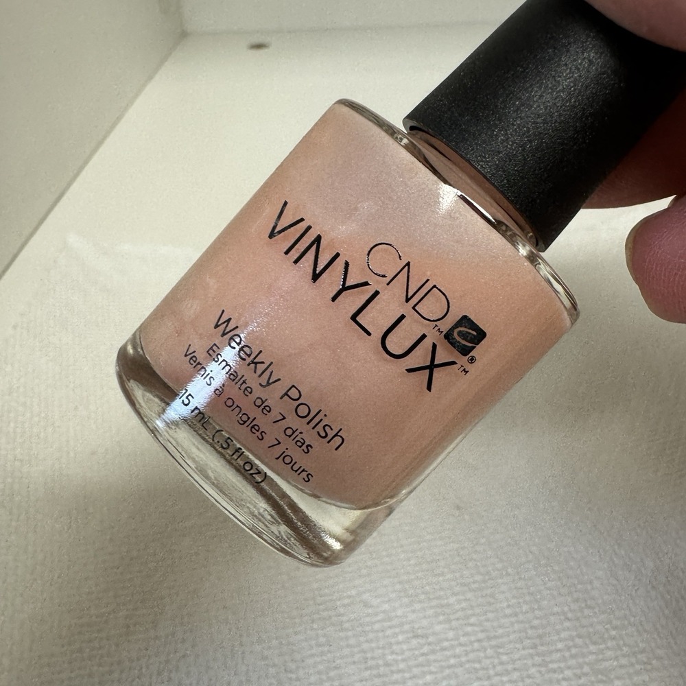 CND Vinylux Longwear Nail Polish #150 Strawberry Smoothie New Without Box